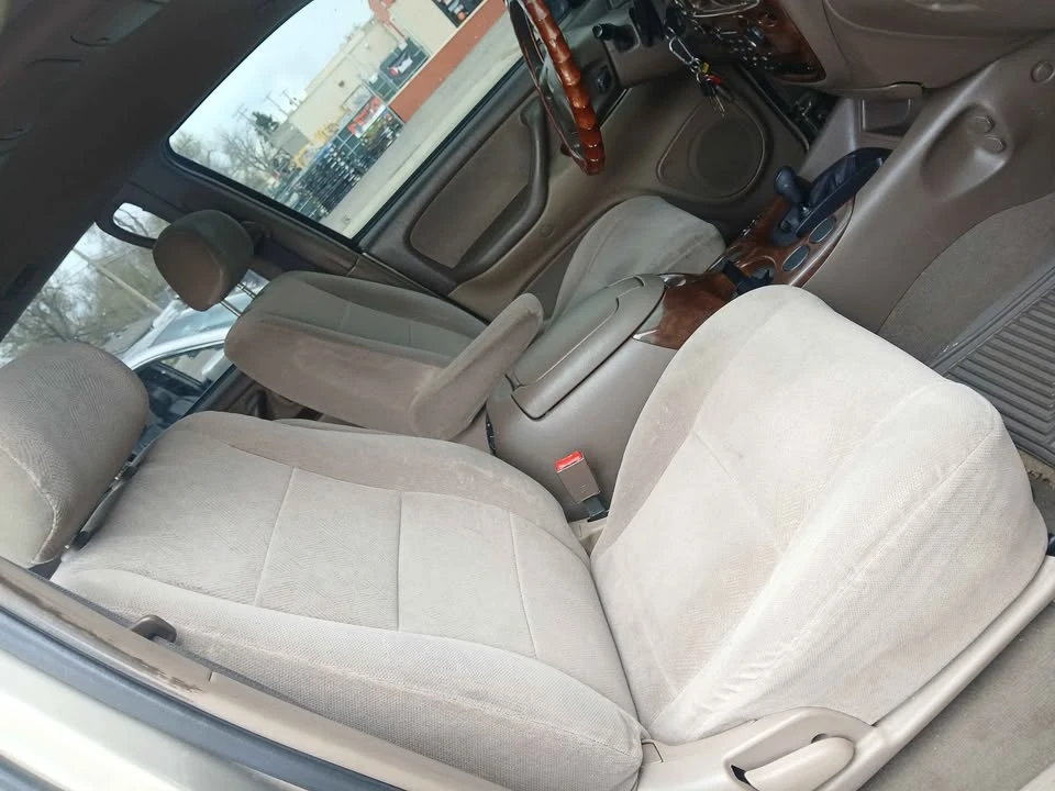 2001 Toyota Sequoia 1st Gen - Image 15 of 20