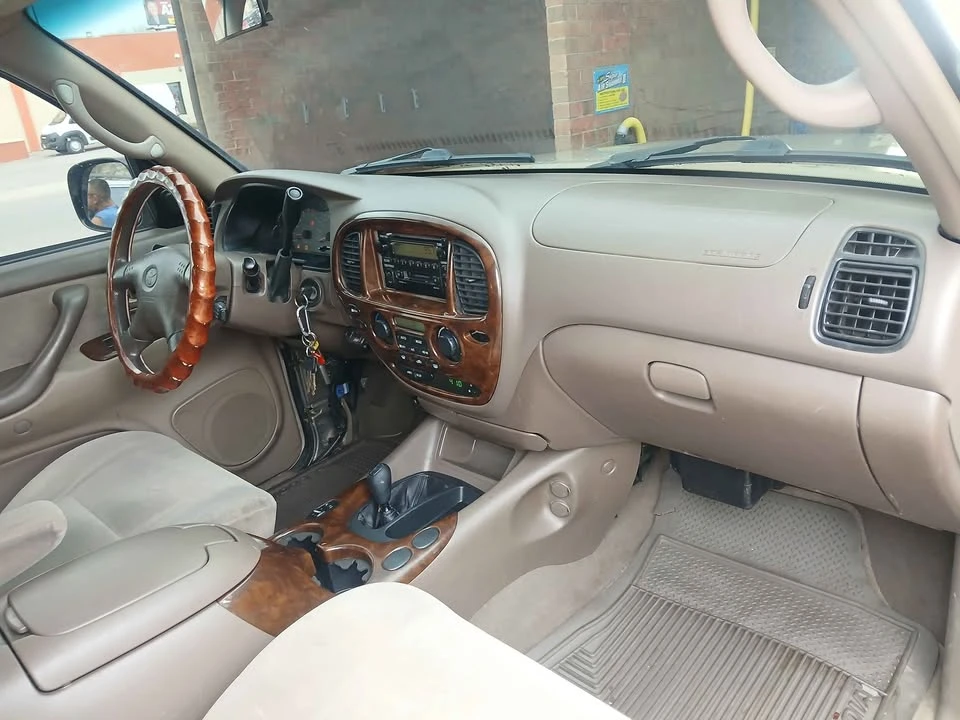 2001 Toyota Sequoia 1st Gen - Image 12 of 20