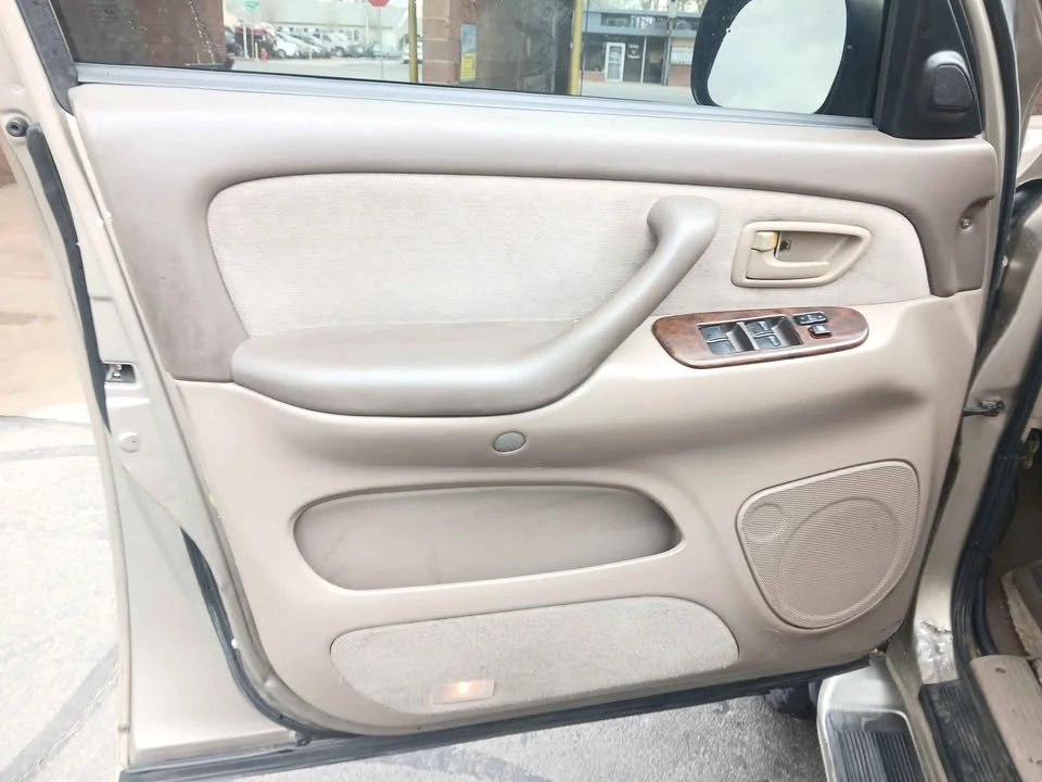 2001 Toyota Sequoia 1st Gen - Image 18 of 20