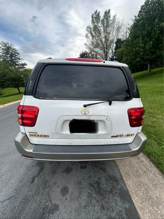 2001 Toyota Sequoia 1st Gen - Image 4 of 15