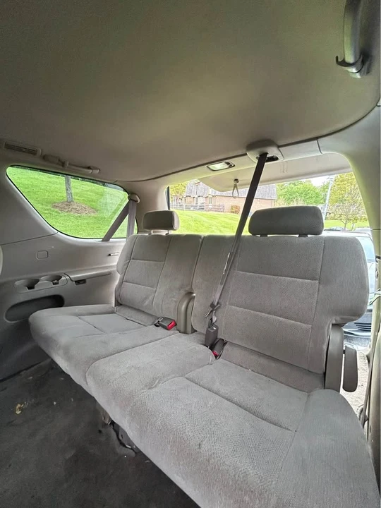 2001 Toyota Sequoia 1st Gen - Image 9 of 15