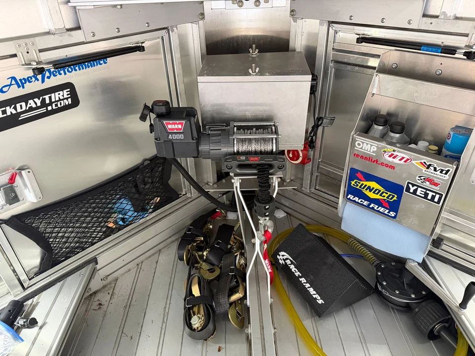 2001 Parts & Memorabilia Trailers - Image 4 of 8