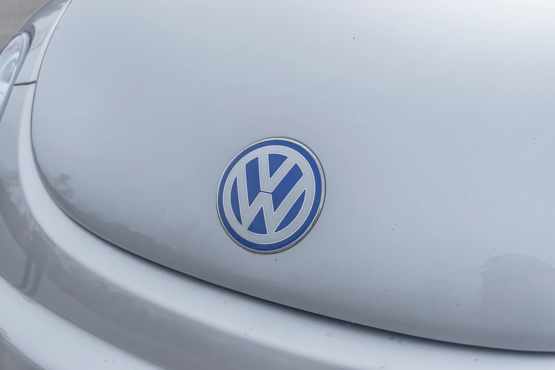 2001 Volkswagen Beetle (1980-2003) - Image 18 of 31