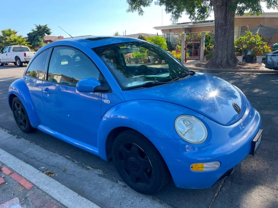 2001 Volkswagen New Beetle - Image 9 of 18