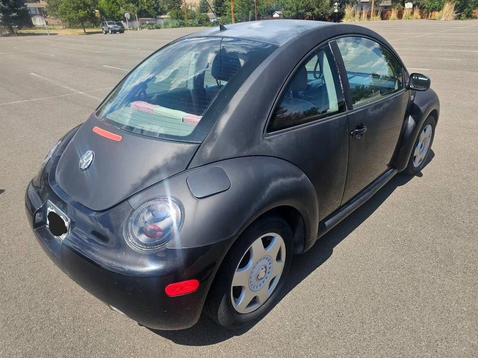 2001 Volkswagen Beetle (1980-2003) - Image 4 of 19