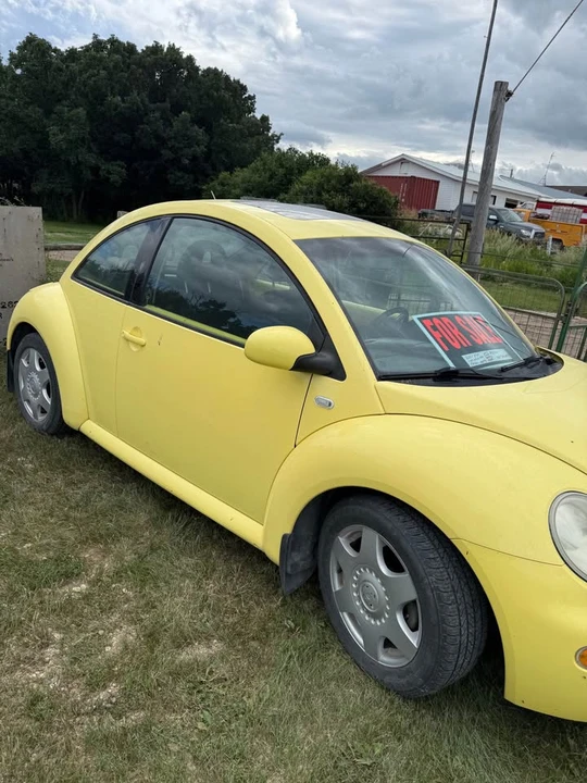 2001 Volkswagen New Beetle - Image 4 of 8