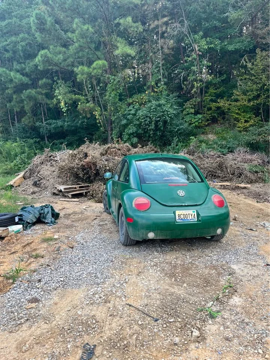 2001 Volkswagen New Beetle - Image 2 of 2