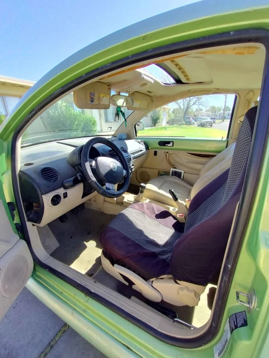 2001 Volkswagen New Beetle - Image 3 of 5