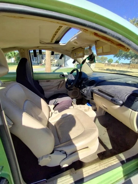 2001 Volkswagen New Beetle - Image 4 of 5