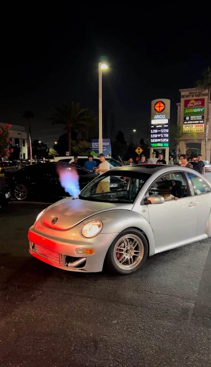 2001 Volkswagen New Beetle - Image 6 of 6