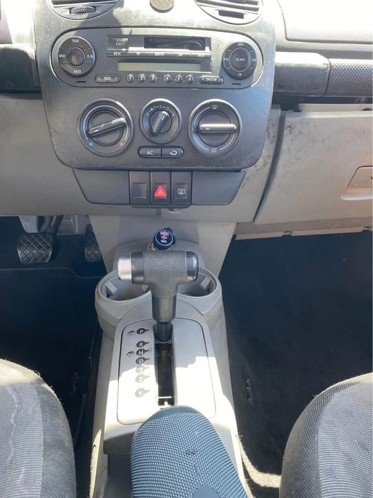 2001 Volkswagen New Beetle - Image 11 of 11
