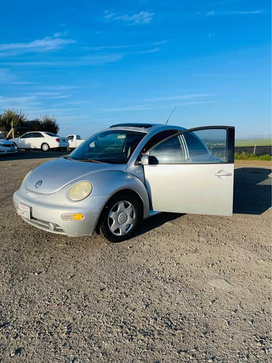2001 Volkswagen New Beetle - Image 5 of 7