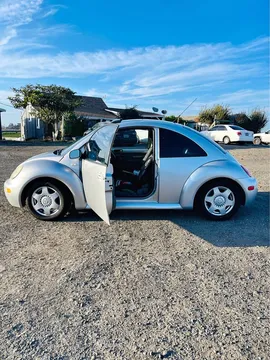 2001 Volkswagen Beetle 1.8T Classic Hatchback 2D