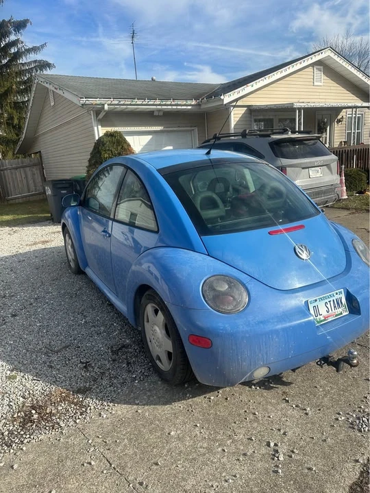 2001 Volkswagen New Beetle - Image 6 of 8