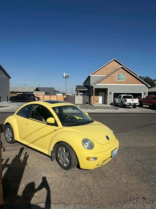 2001 Volkswagen New Beetle - Image 2 of 7