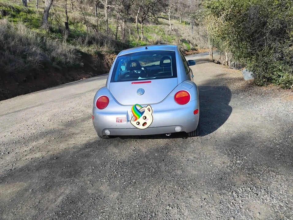 2001 Volkswagen New Beetle - Image 6 of 11