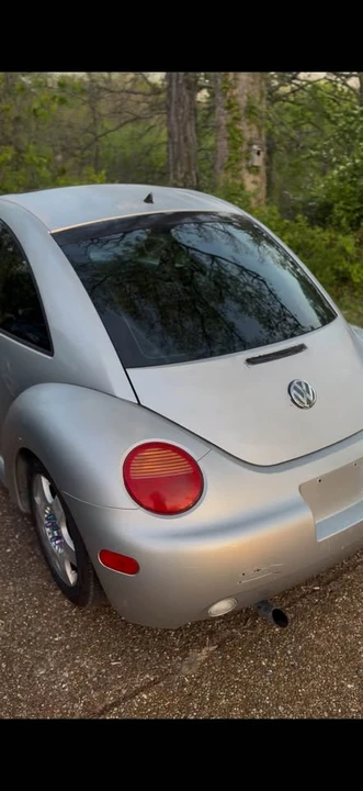 2001 Volkswagen New Beetle - Image 3 of 4