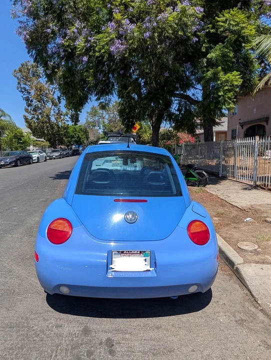 2001 Volkswagen New Beetle - Image 2 of 5
