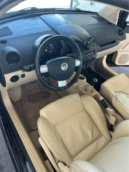 2001 Volkswagen New Beetle - Image 5 of 14