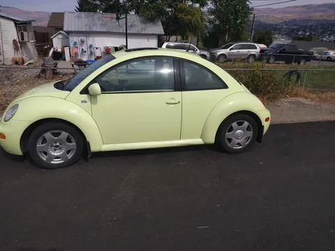 2001 Volkswagen Beetle 1.8T Hatchback 2D