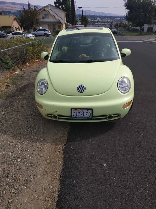 2001 Volkswagen New Beetle - Image 3 of 4