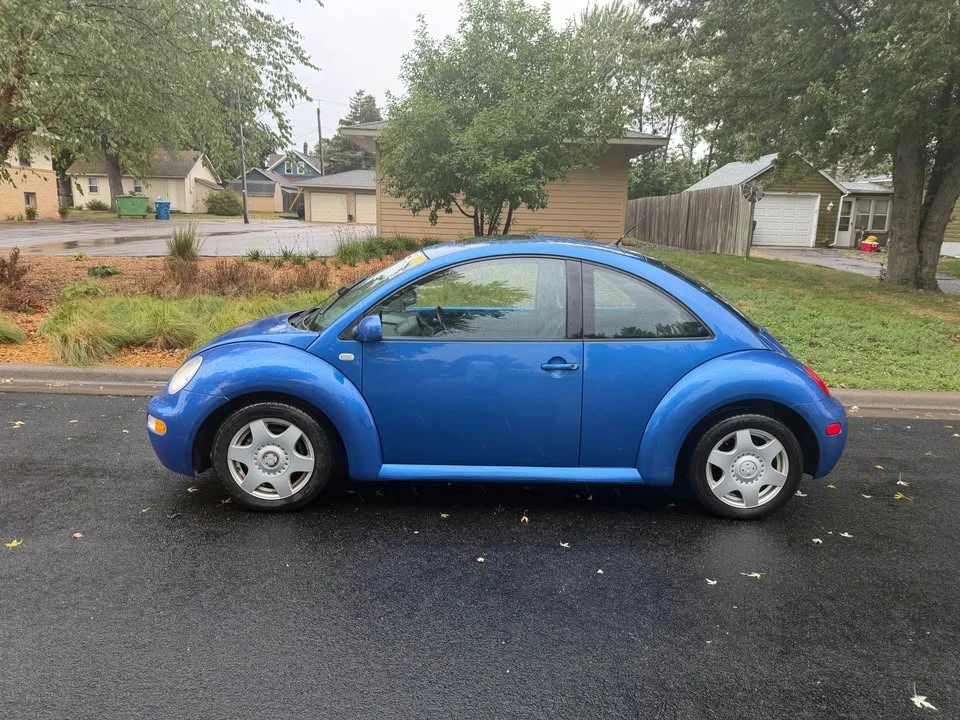 2001 Volkswagen New Beetle - Image 3 of 4