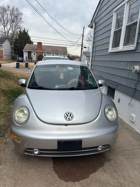 2001 Volkswagen New Beetle - Image 2 of 7