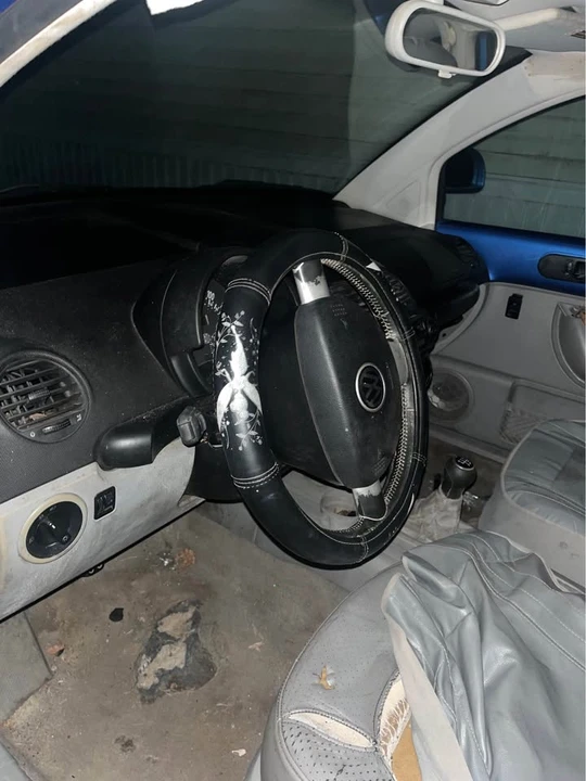 2001 Volkswagen New Beetle - Image 10 of 10