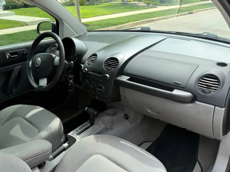 2001 Volkswagen New Beetle - Image 13 of 17