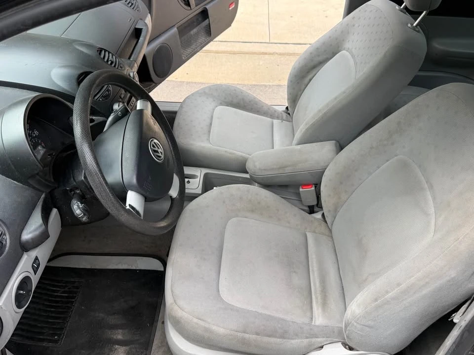 2001 Volkswagen New Beetle - Image 15 of 17