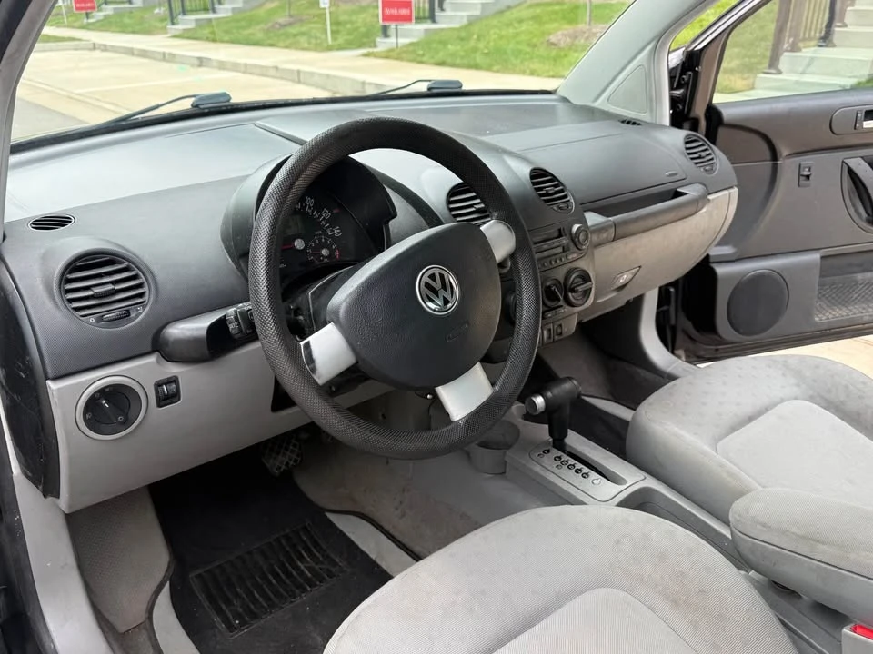 2001 Volkswagen New Beetle - Image 16 of 17