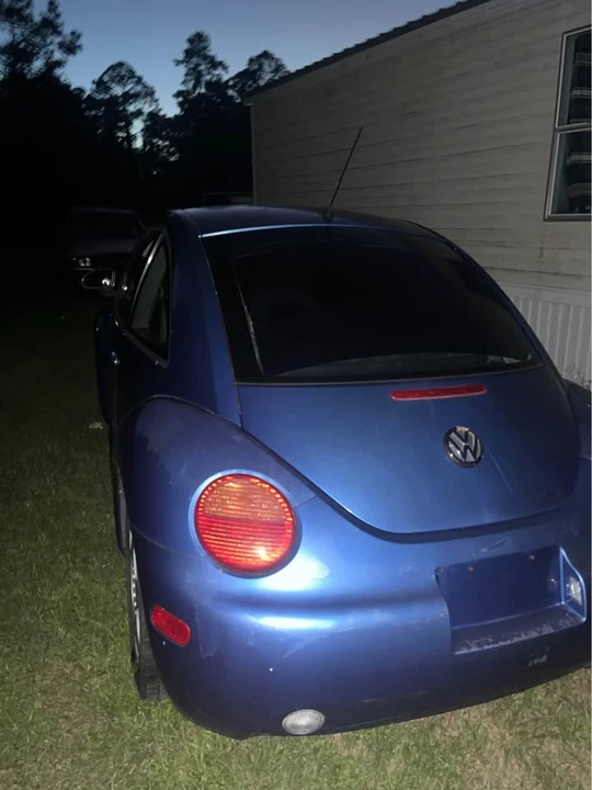2001 Volkswagen New Beetle - Image 2 of 10