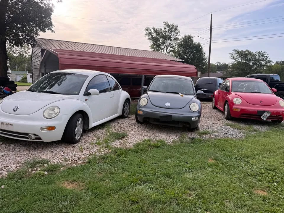 2001 Volkswagen New Beetle - Image 2 of 10