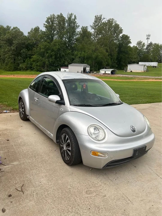 2001 Volkswagen New Beetle - Image 3 of 5
