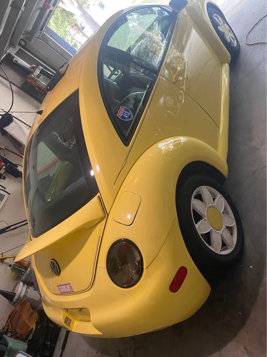 2001 Volkswagen New Beetle - Image 4 of 18