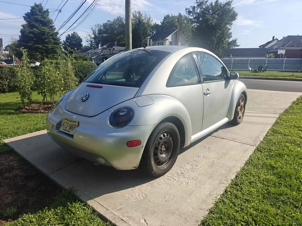 2001 Volkswagen New Beetle - Image 4 of 5