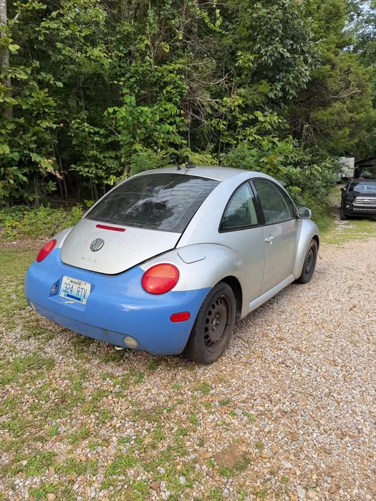 2001 Volkswagen New Beetle - Image 4 of 7