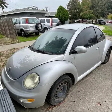 2001 Volkswagen Beetle 2.0T SE Hatchback 2D