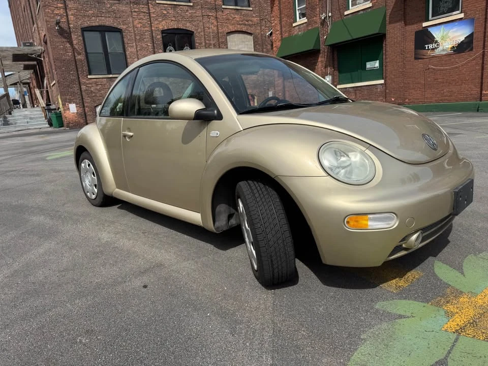 2001 Volkswagen New Beetle - Image 2 of 7