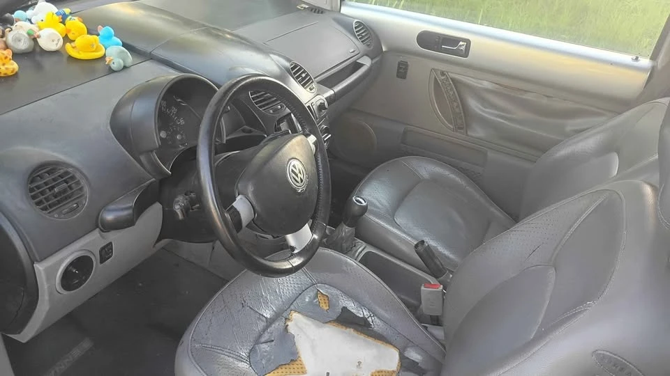 2001 Volkswagen New Beetle - Image 4 of 8