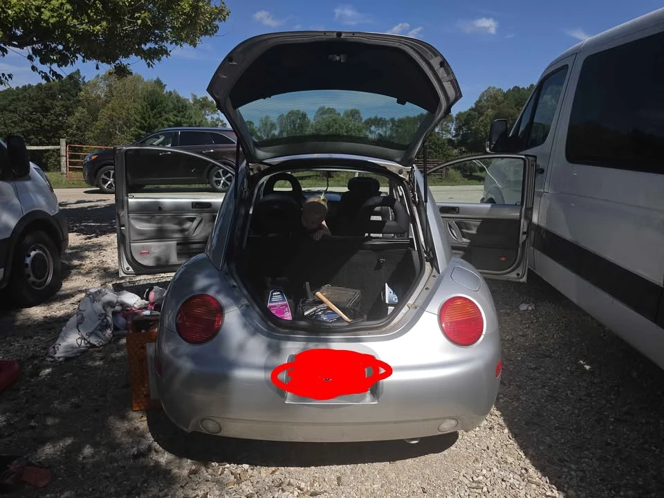 2001 Volkswagen New Beetle - Image 2 of 14
