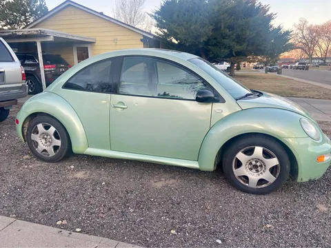 2001 Volkswagen Beetle 2.0T Turbo Hatchback 2D