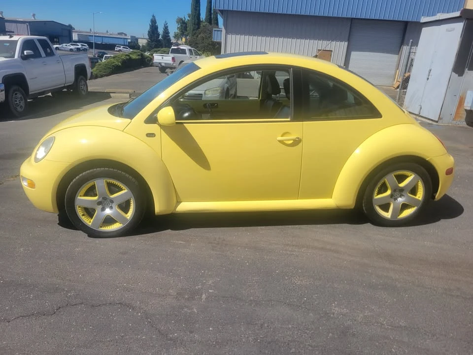 2001 Volkswagen New Beetle - Image 7 of 14