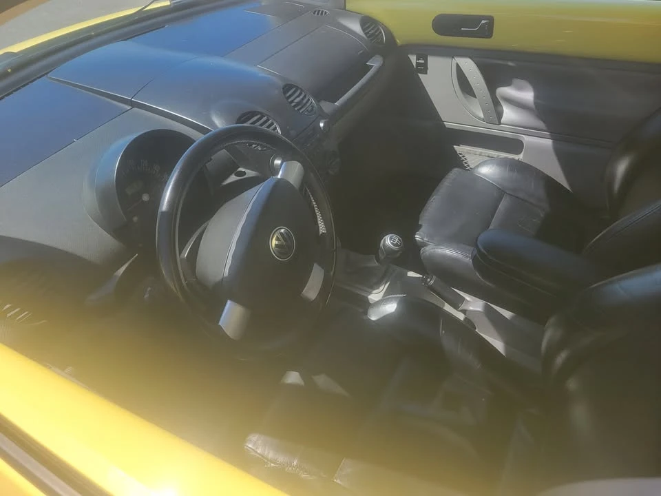 2001 Volkswagen New Beetle - Image 14 of 14