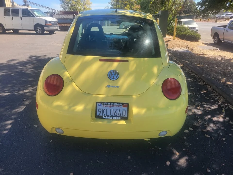 2001 Volkswagen New Beetle - Image 5 of 14