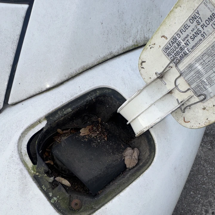 2001 Volkswagen New Beetle - Image 17 of 24