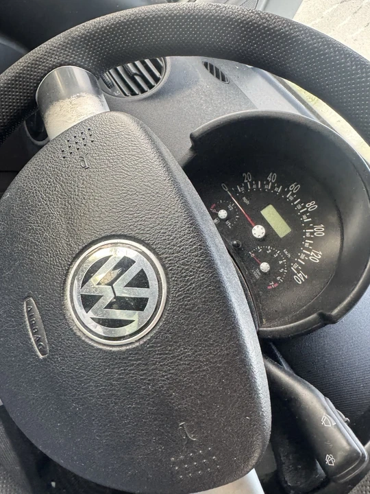 2001 Volkswagen New Beetle - Image 8 of 24