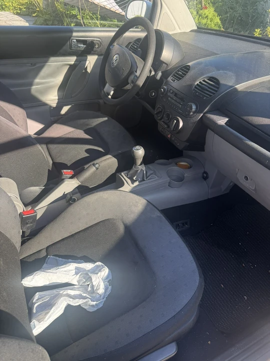 2001 Volkswagen New Beetle - Image 22 of 24