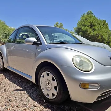2001 Volkswagen Beetle Hatchback 2D