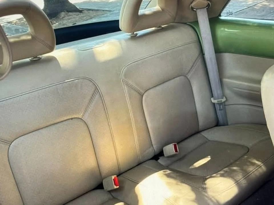2001 Volkswagen New Beetle - Image 12 of 18